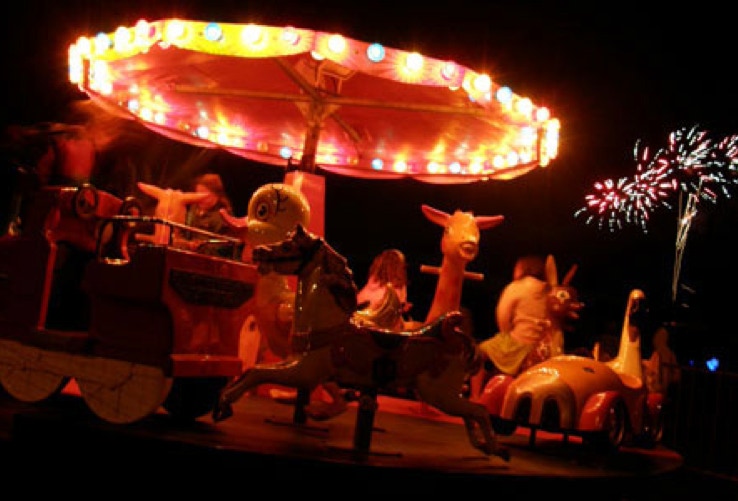 Amusement ride hire Belfast Northern Ireland Caousel hire