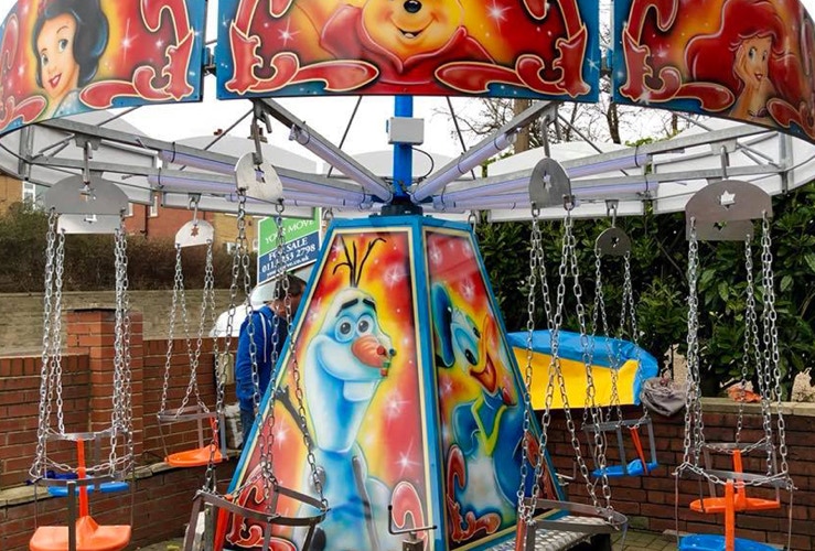 Chair'o'plane amusement ride hire Coleraine Northern Ireland