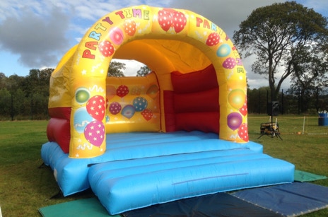 Bouncy castle hire Belfast, Derry Londonderry, Northern Ireland